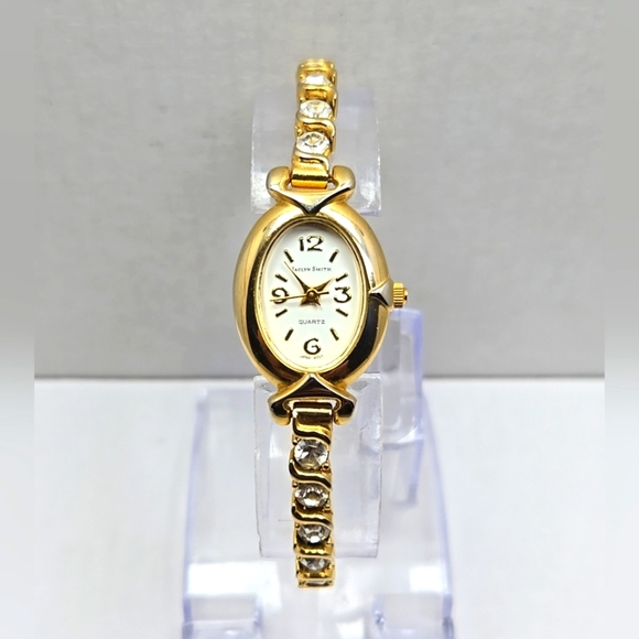 Jaclyn Smith Accessories - Womens Vintage Jaclyn Smith Watch Crystals Gold Tone Bracelet New Battery Dress